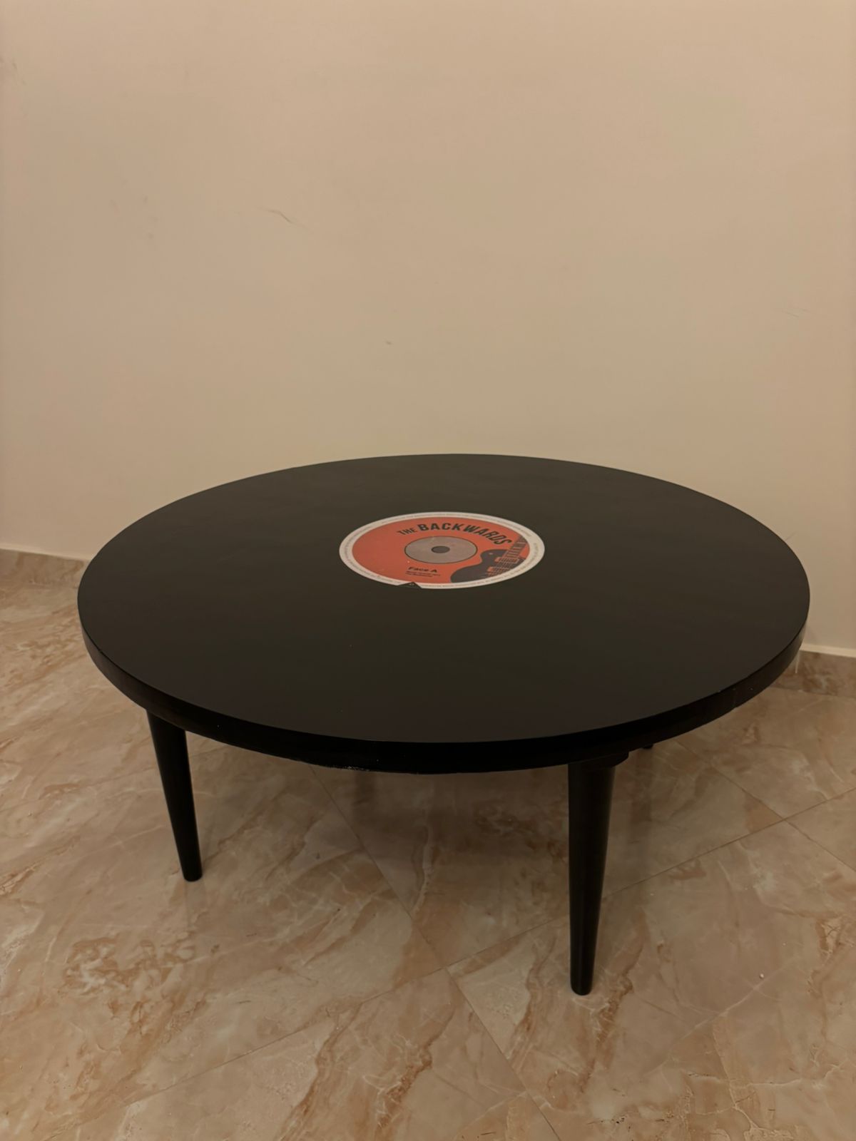 Vinyl Vibe Table