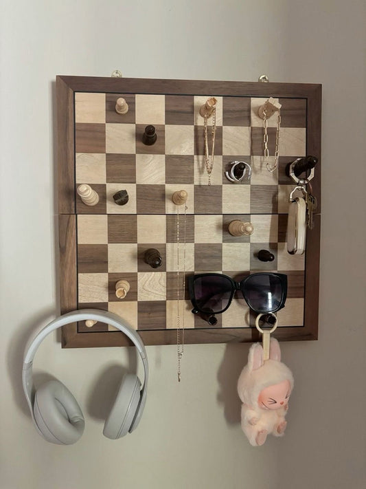 The Chess Hook